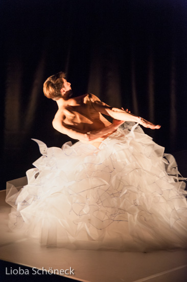 FREEX | Pál Frenák | Theaterlabor | HPII 20.01.2015