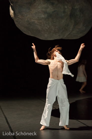 Rasender Stillstand | Tanztheater Braunschweig | HPI 26.10.2015