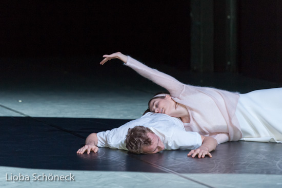 Rasender Stillstand | Tanztheater Braunschweig | HPI 26.10.2015