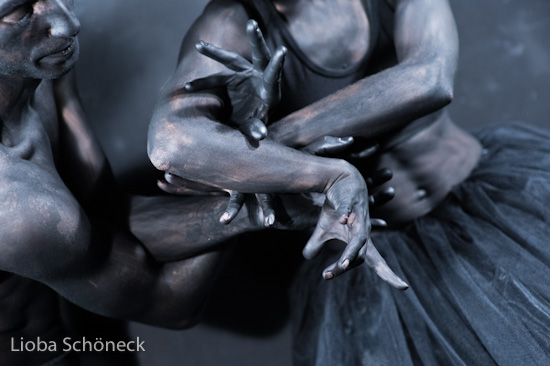 blackOUT | Tanztheater München | Progr. Heft B(R)achland/Schwarz | 28.09.2011