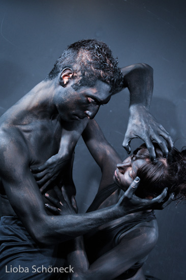 blackOUT | Tanztheater München | Progr. Heft B(R)achland/Schwarz | 28.09.2011