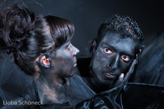 blackOUT | Tanztheater München | Progr. Heft B(R)achland/Schwarz | 28.09.2011