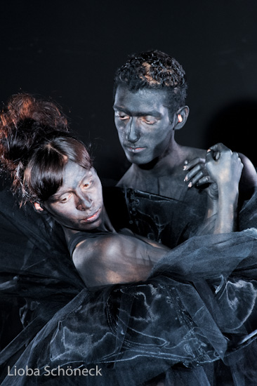 blackOUT | Tanztheater München | Progr. Heft B(R)achland/Schwarz | 28.09.2011