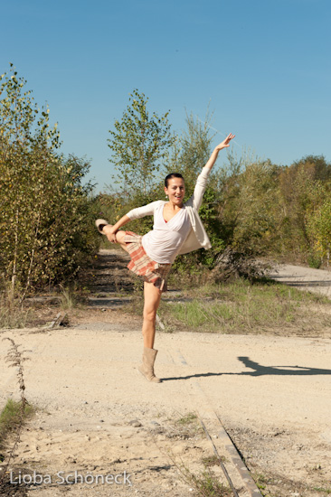 blackOUT | Tanztheater München | Progr. Heft B(R)achland | 30.09.2011