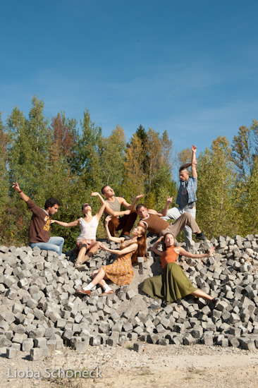 blackOUT | Tanztheater München | Progr. Heft B(R)achland | 30.09.2011