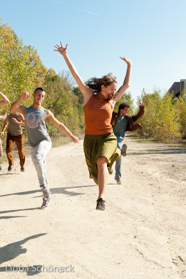 blackOUT | Tanztheater München | Progr. Heft B(R)achland | 30.09.2011