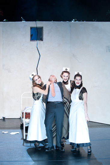 Dracula | Bayerische Theaterakademie | GP 28.01.2013