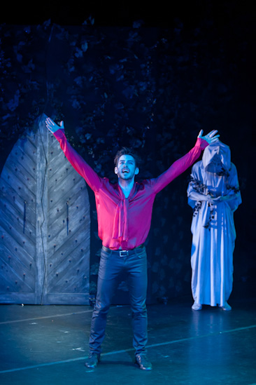 Dracula | Bayerische Theaterakademie | GP 28.01.2013