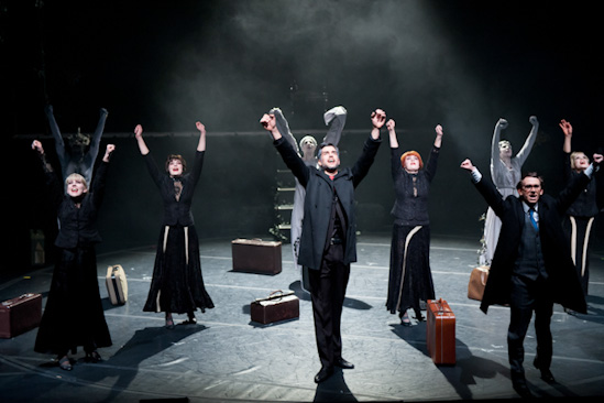 Dracula | Bayerische Theaterakademie | GP 28.01.2013