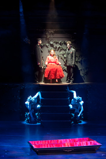 Dracula | Bayerische Theaterakademie | GP 28.01.2013