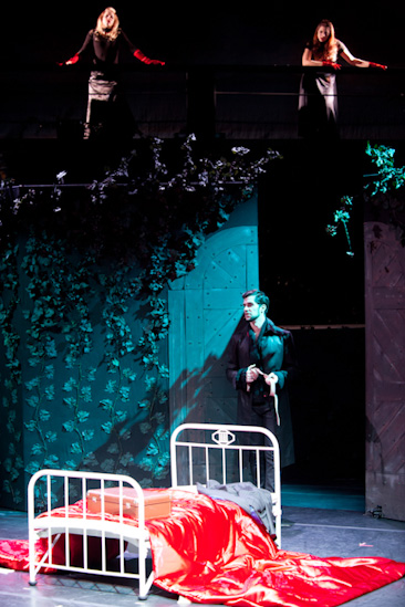 Dracula | Bayerische Theaterakademie | KHI 11.01.2013