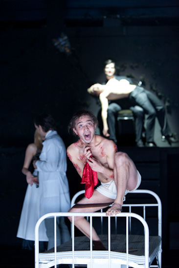 Dracula | Bayerische Theaterakademie | KHI 11.01.2013