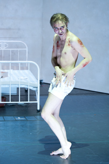 Dracula | Bayerische Theaterakademie | KHI 11.01.2013