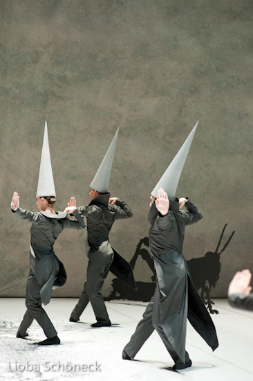 Körpersprachen III | Tanztheater München | HPII 07.07.2010