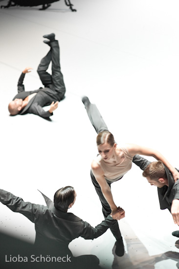 Körpersprachen III | Tanztheater München | HPII 07.07.2010