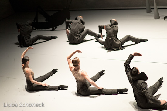 Körpersprachen III | Tanztheater München | HPII 07.07.2010
