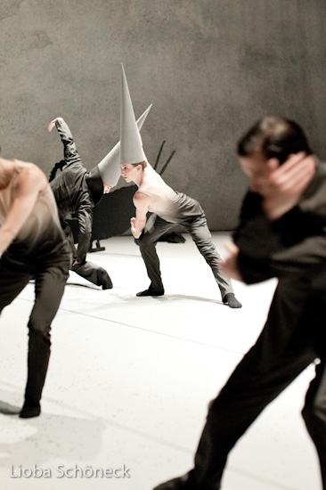 Körpersprachen III | Tanztheater München | HPII 07.07.2010