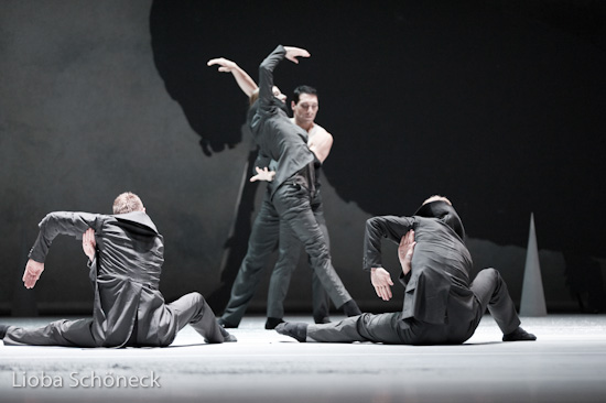 Körpersprachen III | Tanztheater München | HPI 06.07.2010