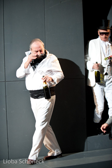 Leonce und Lena | Münchner Volkstheater | GP 30.10.2009