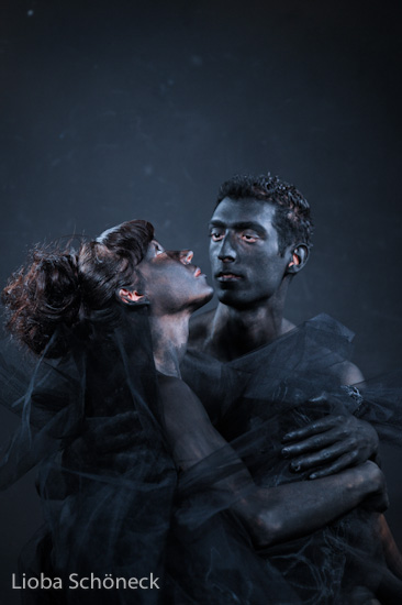 blackOUT | Tanztheater München | Progr. Heft B(R)achland/Schwarz | 28.09.2011